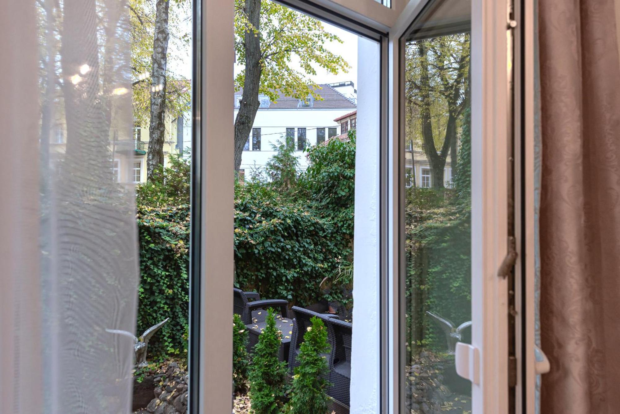 Appartamento Luxury In Old Town With Private Garden Vilnius