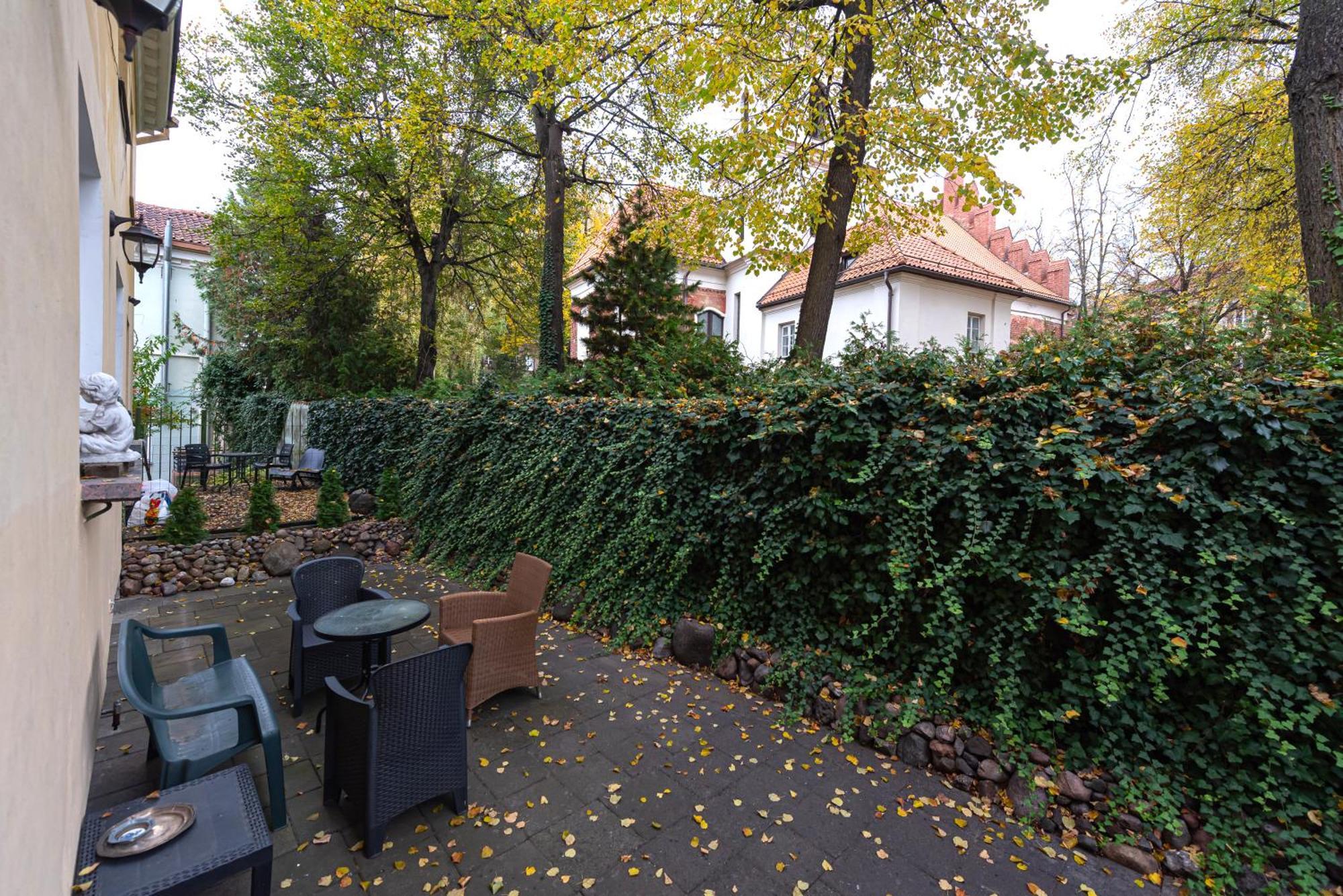 Luxury In Old Town With Private Garden Appartamento